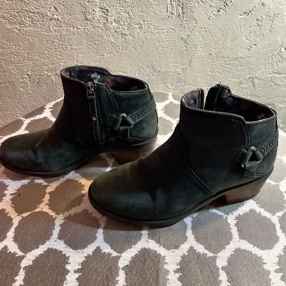 Teva Gray Ankle Booties with Side Zipper - Picture 1 of 9